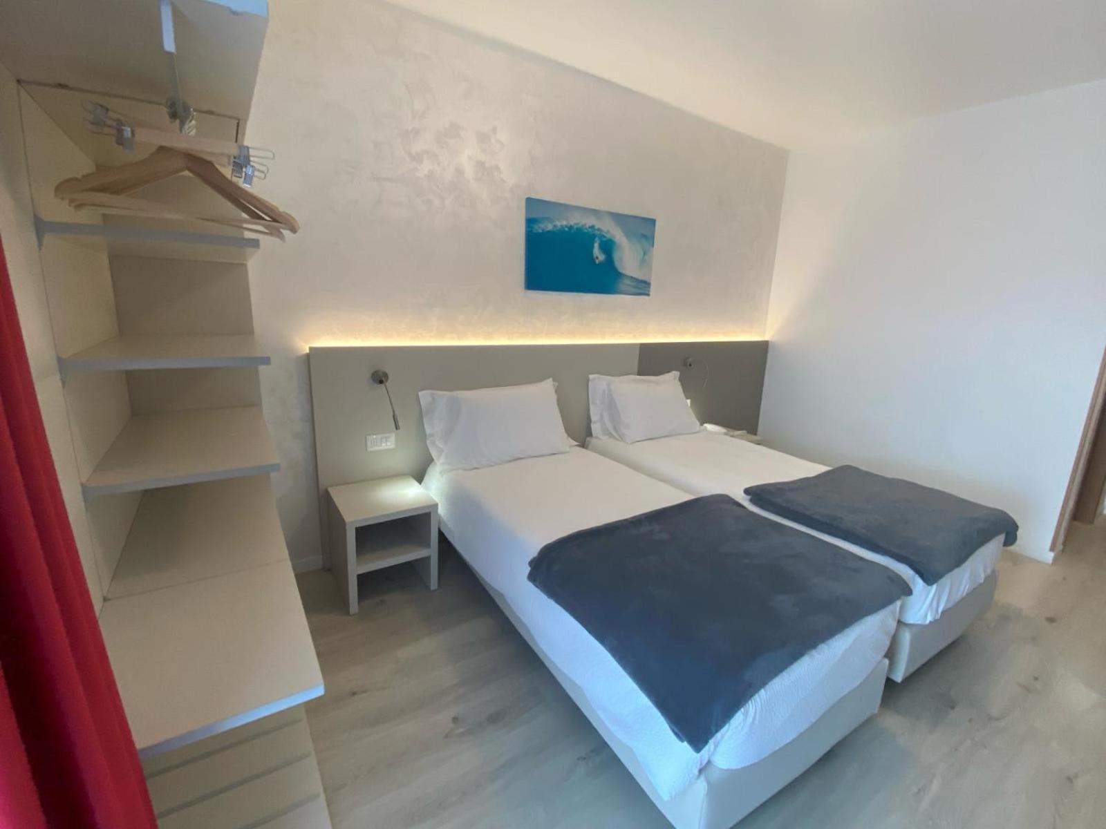 Hotel Angelini Торболе Экстерьер фото