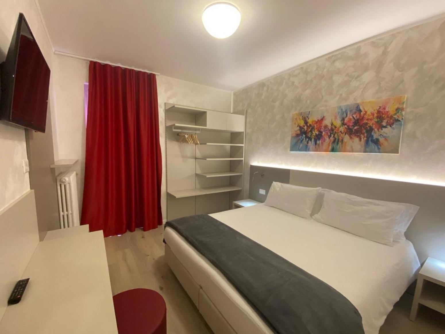 Hotel Angelini Торболе Экстерьер фото