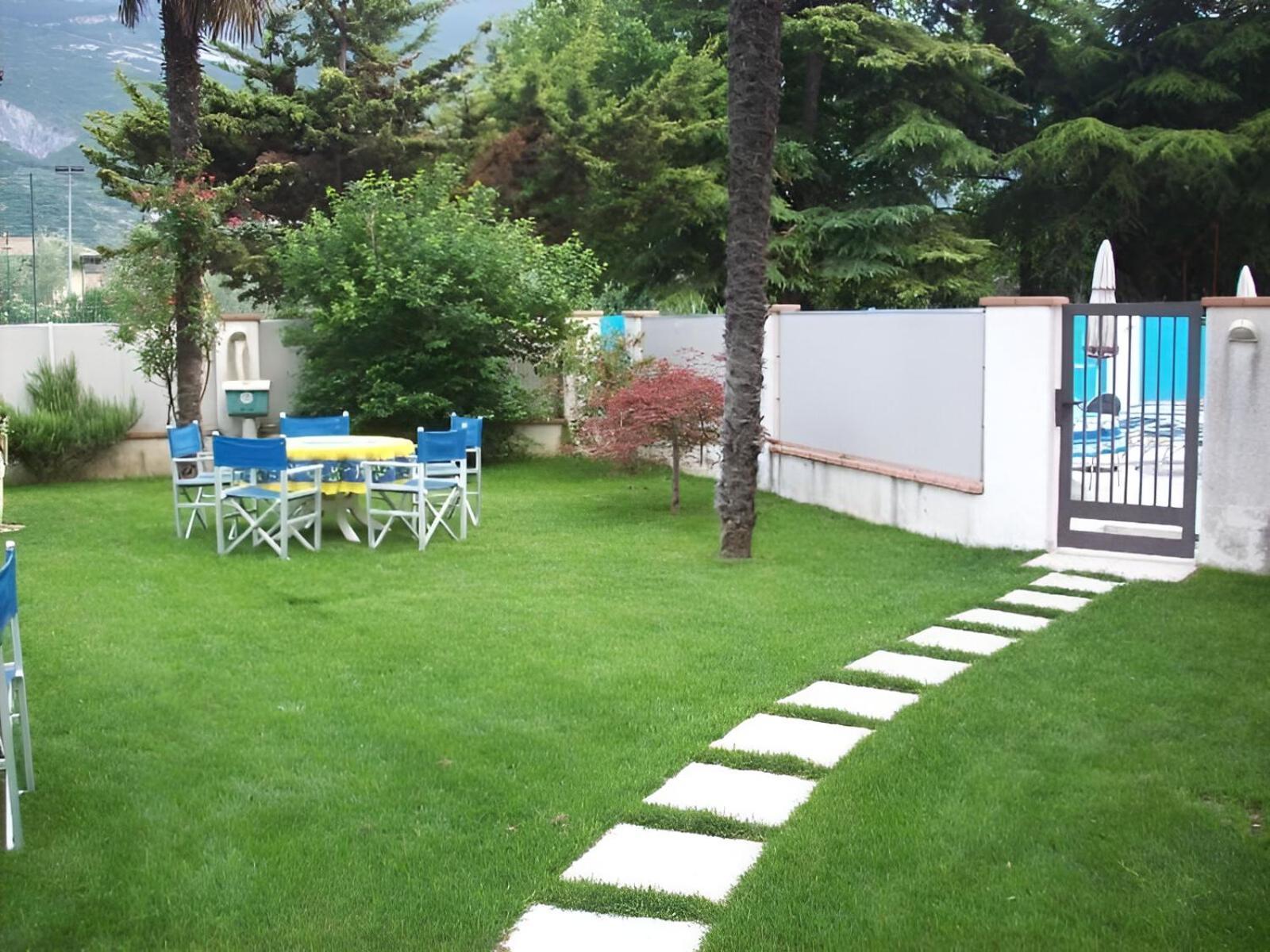 Hotel Angelini Торболе Экстерьер фото